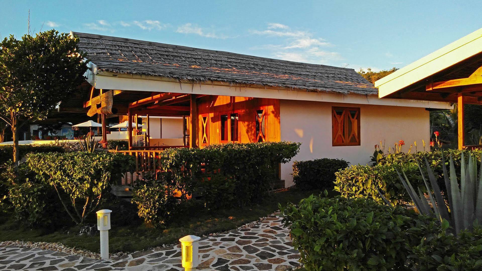 סיקיהור Kawayan Holiday Resort מראה חיצוני תמונה
