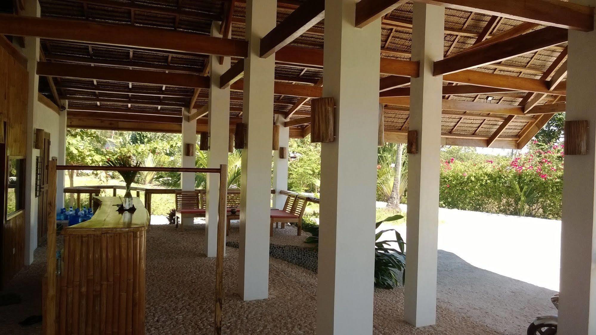 סיקיהור Kawayan Holiday Resort מראה חיצוני תמונה